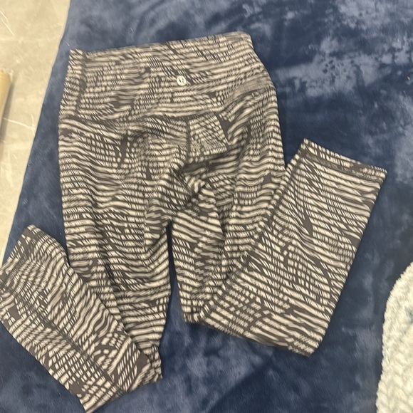 Black and Gray Zebra Print Leggings - Picture 5 of 5